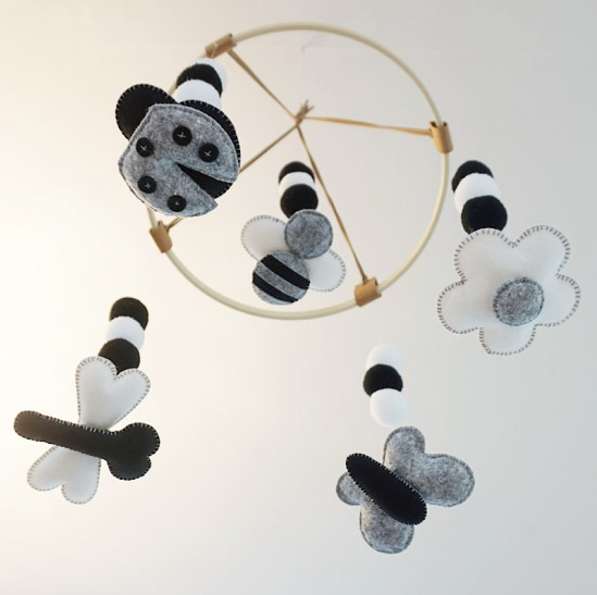 벅스 Bugs 흑백 펠트 모빌만들기 <br /> Bugs Black/White Felt Mobile DIY Kit